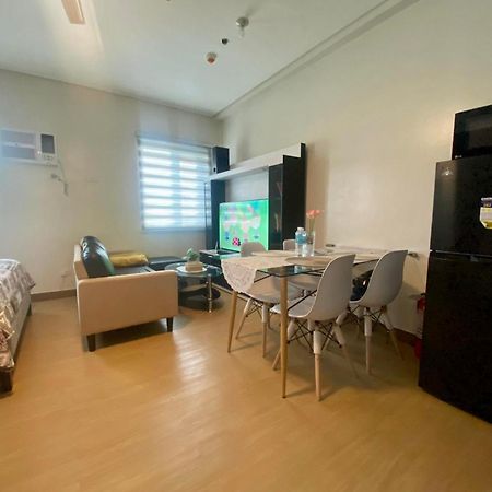 J & F Homestay - Cavite, Philippines Trece Martires المظهر الخارجي الصورة