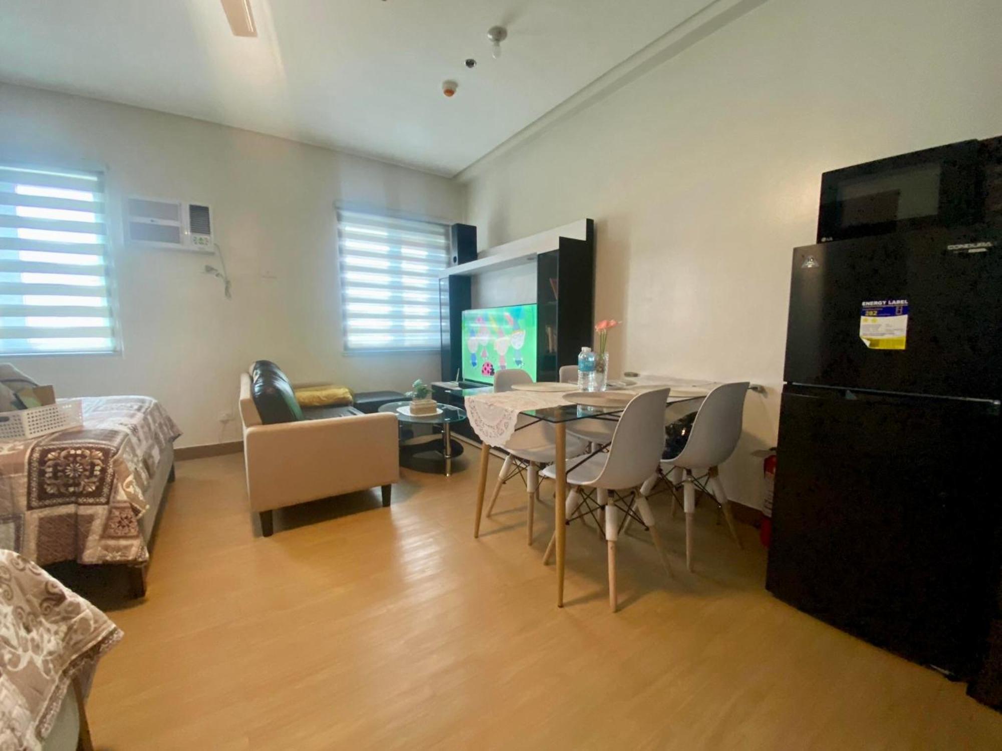 J & F Homestay - Cavite, Philippines Trece Martires المظهر الخارجي الصورة