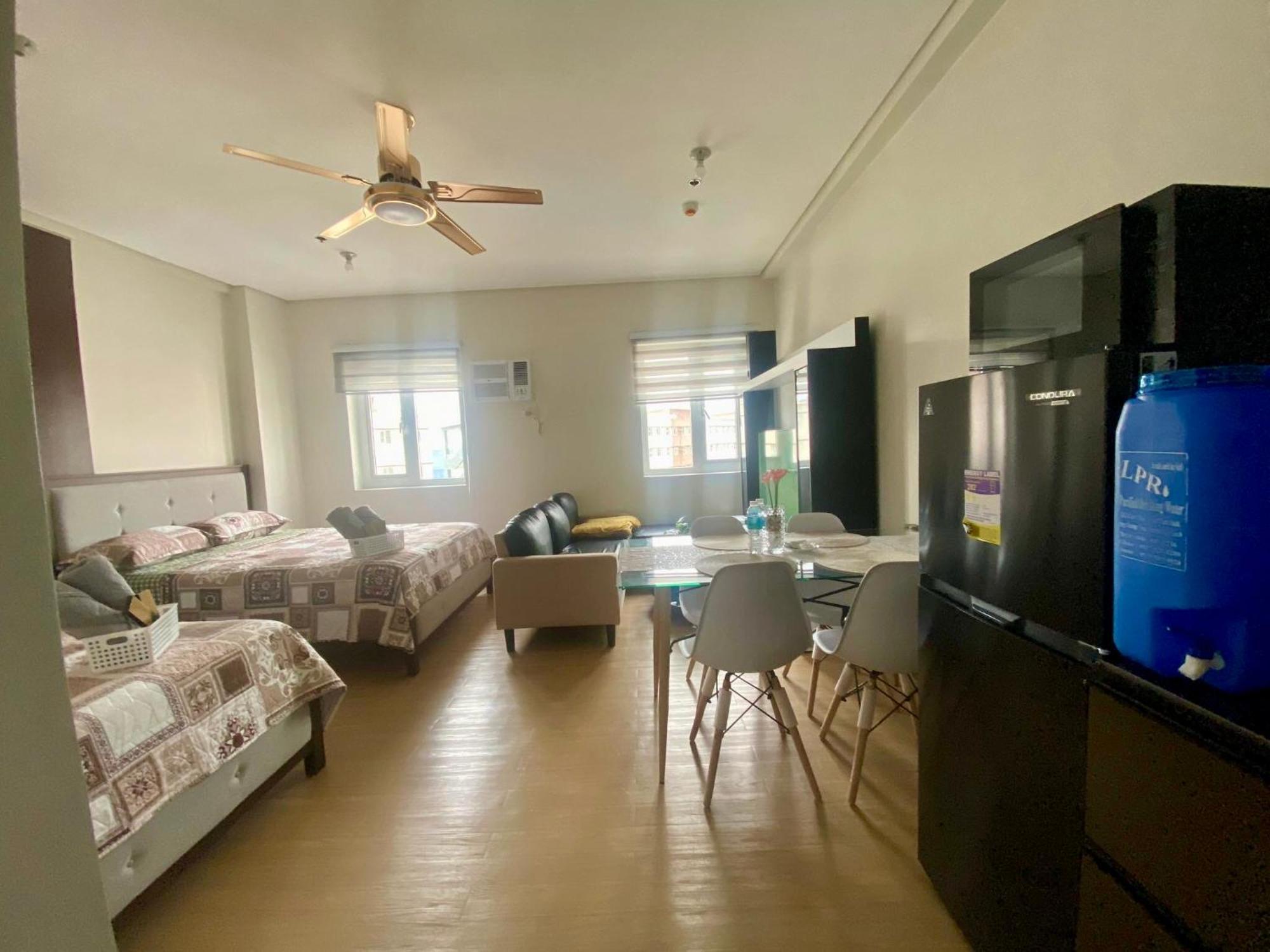 J & F Homestay - Cavite, Philippines Trece Martires المظهر الخارجي الصورة
